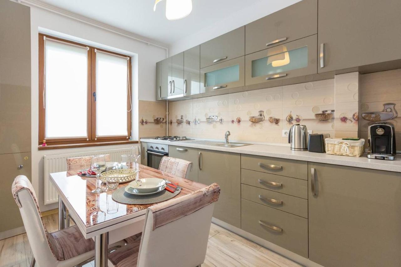 Spacious And Quiet 2 Bedroom Apartment Kaloşvar Dış mekan fotoğraf