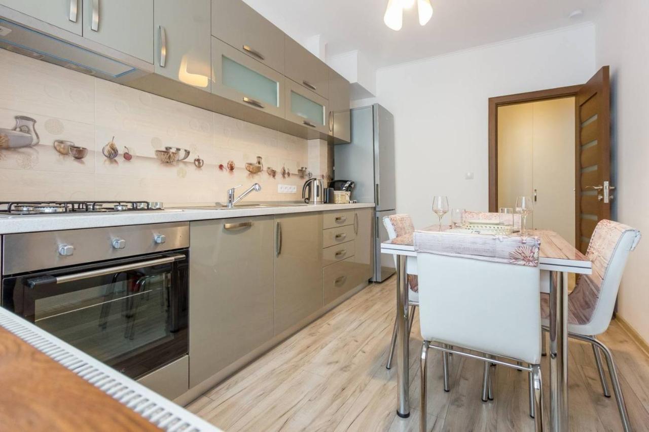 Spacious And Quiet 2 Bedroom Apartment Kaloşvar Dış mekan fotoğraf